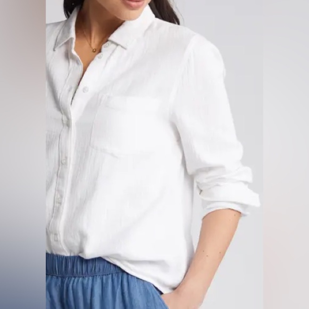 White Casual Gauze Button-Up Shirt
Caslon😍